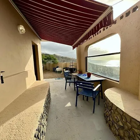 Peaceful Oasis With Magical Sea Views And A Pool 펜션 *