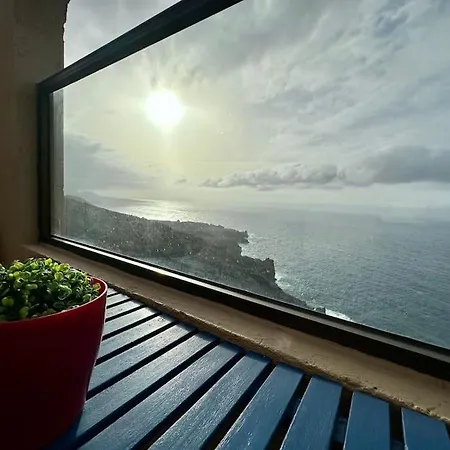 펜션 Peaceful Oasis With Magical Sea Views And A Pool *